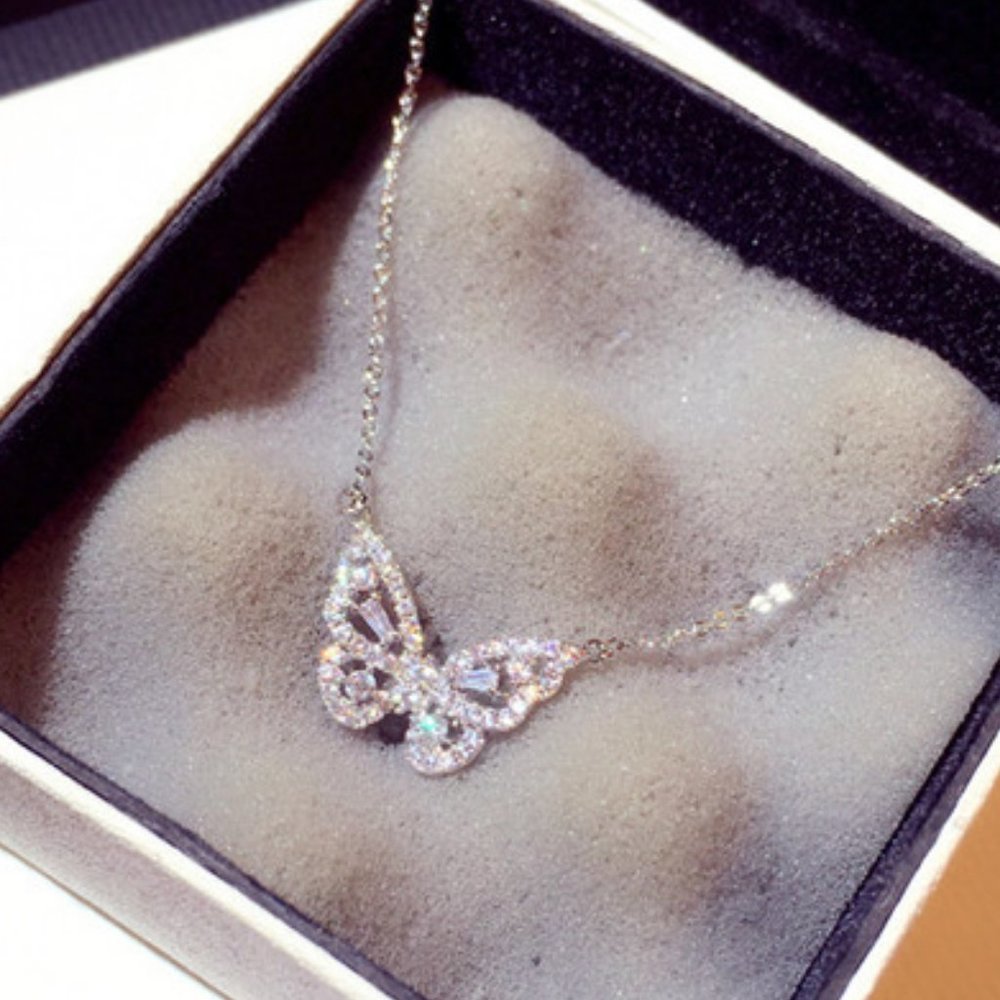 NEW 925 Silver Diamond Butterfly Necklace